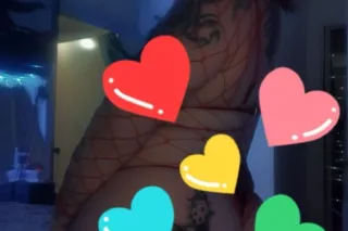 Sexy thick Latina Nikki is available for you papi 💋 - Image 5