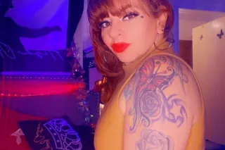 Sexy thick Latina Nikki is available for you papi 💋 - Image 8